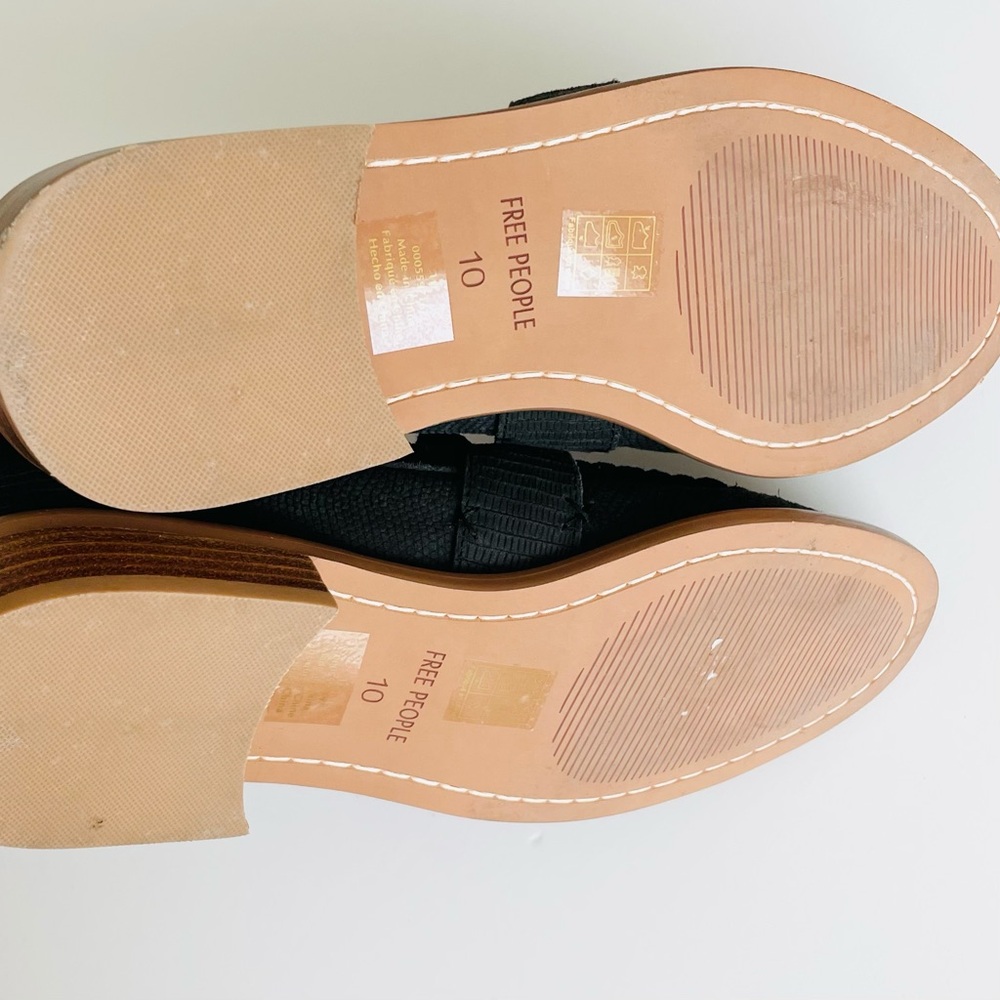 Free People SIZE 10 Bedford suede leather loafers in distressed black - Picture 7 of 8
